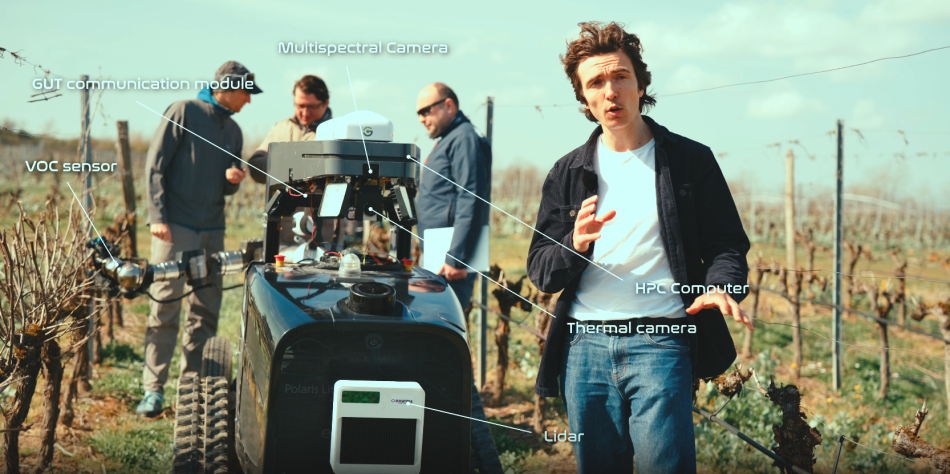 The agri robotics platform integrates a number of sensors and cameras. The collected data is processed and distributed via TTCONTROL’s performance computing platform. (Copyright: AGRARSENSE)